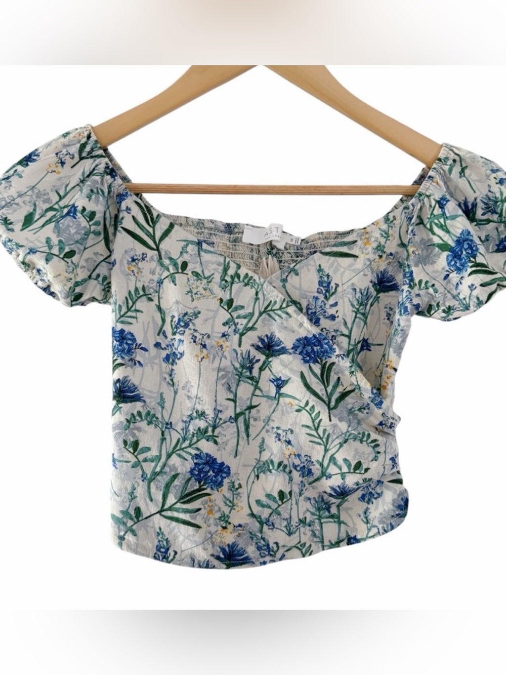 ASTR The Label Surplice Top in Blue Floral Cottagecore Linen Blend Size XS